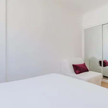 Spacious Estrela With Terrace 公寓 *